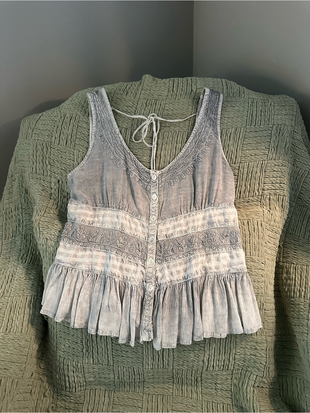 Young Threads boho festival set, lace jacket and embroidered tank. - Picture 3 of 6